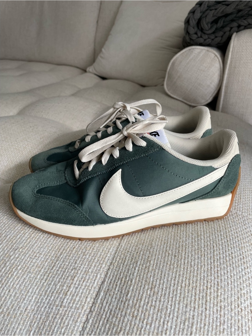 Nike Pacific Sneaker Vintage Green/Gum Light Brown/Safety Orange/Pale Ivory